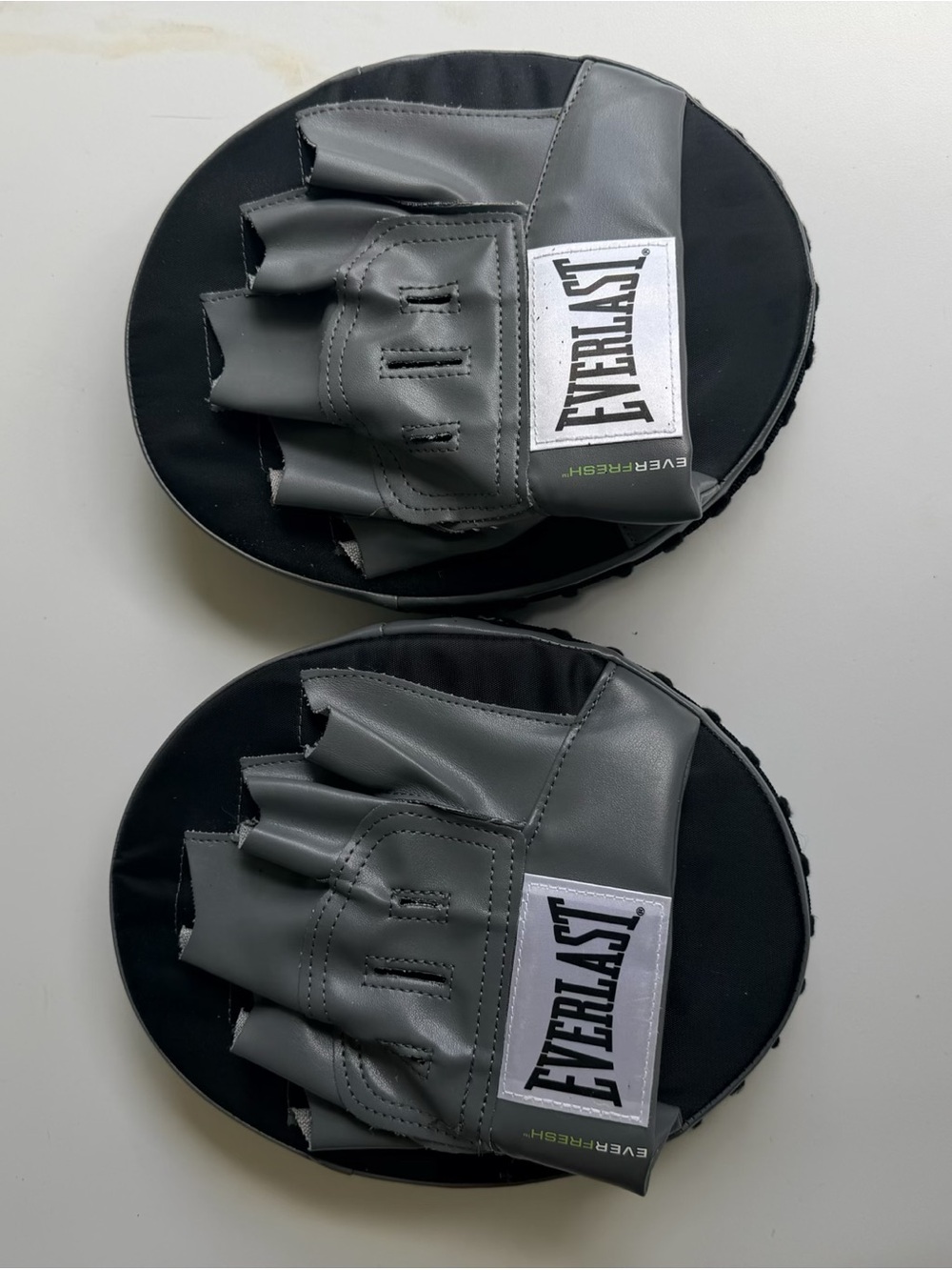 Everlast Gray and Black Focus Mitt Pair